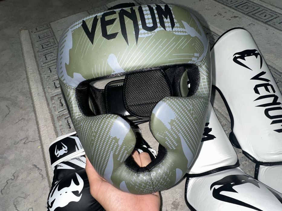 Комплект VENUM для Мма