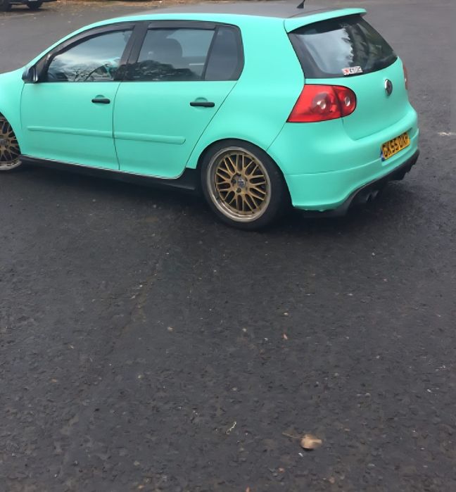 Dezmembrez golf 5 automat 2.0 tdi