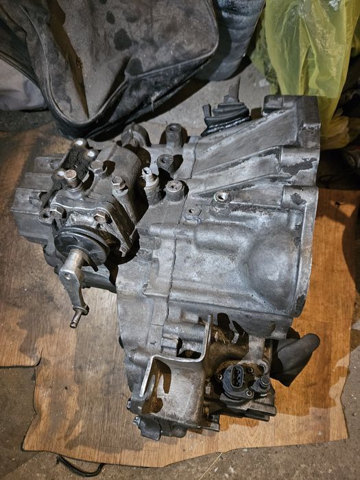 Продам мкпп карина е