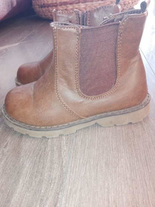 Bluezoo боти, Bisgaard