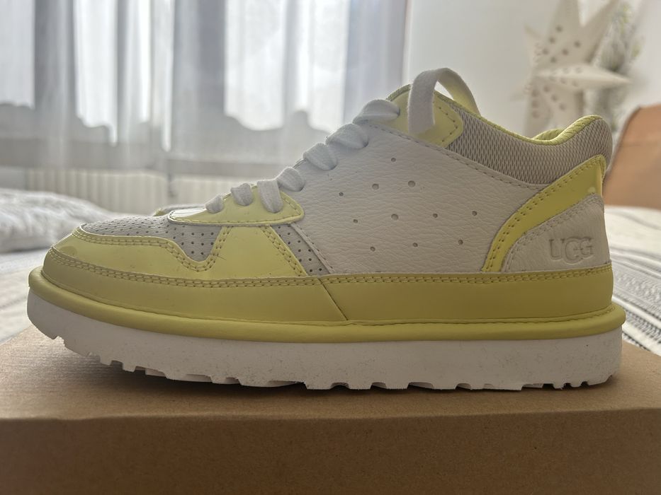 Маратонки UGG , номер 39