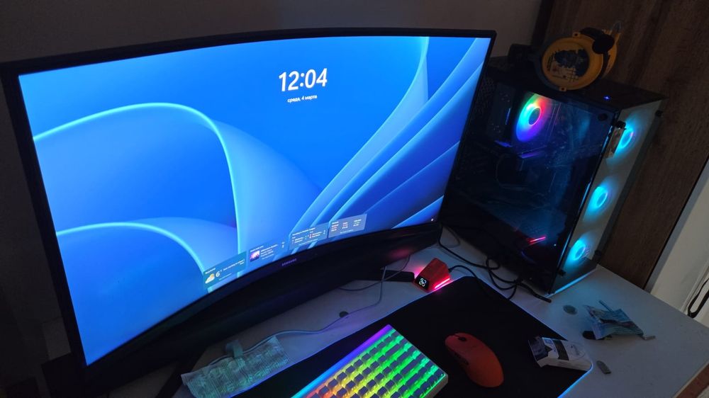 Монитор 32* Samsung Odyssey g5 изогнутый