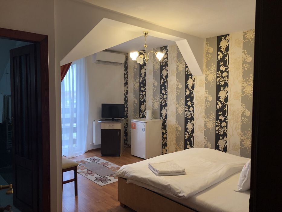 Cazare deosebită Oradea -Baile Felix ,pensiune 3*si pt muncitori