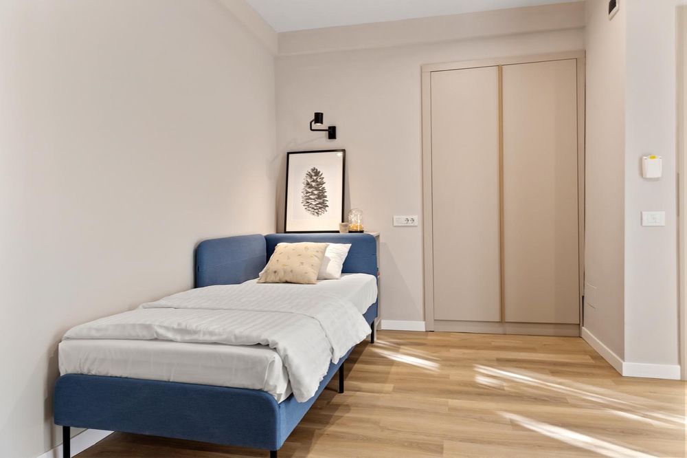 Predare camera camin privat