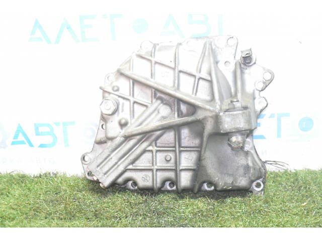 Продам Б/у задная крышка акпп U760E