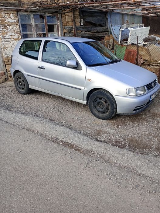 Продавам поло1.9 чист дизел