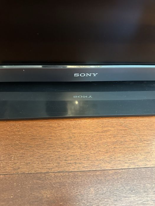 TV Sony bravia with remote