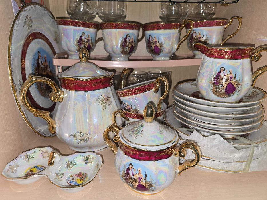 Чайный сервиз Мадонна.