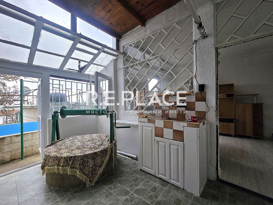 Дава се под наем Етаж от къща в Варна, м-т Франга Дере - 80 кв.м за 225 € - Снимка #7