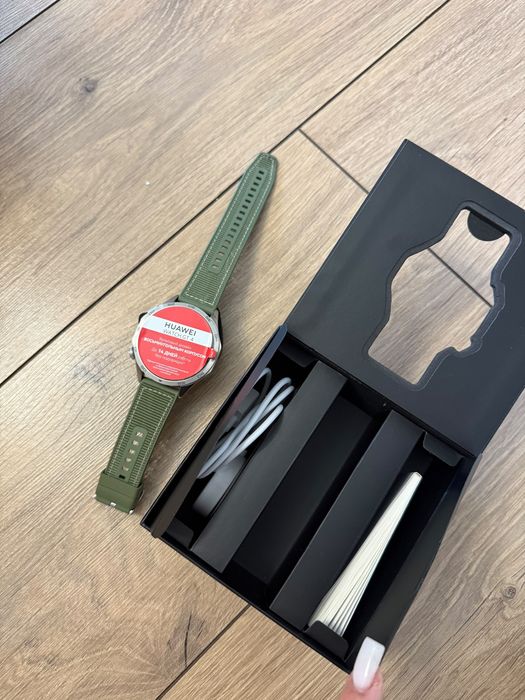 Продам часы HUAWEI Watch GT 4