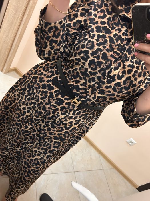 Елегантна рокля за повод. Л размер.