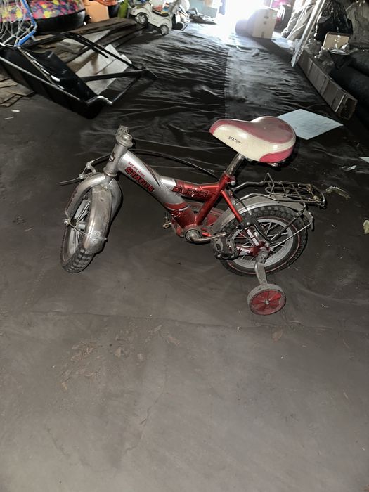 Десткий трехколесный велосипед