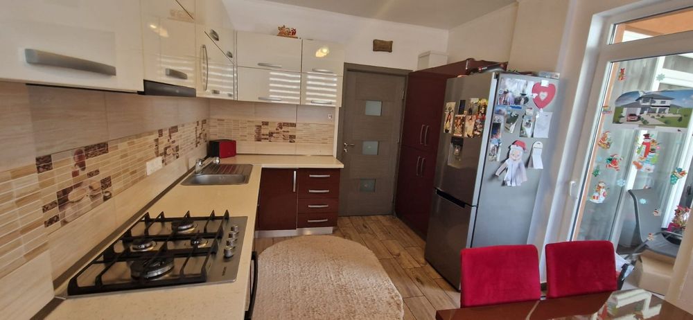 Vând apartament cu 2 camere