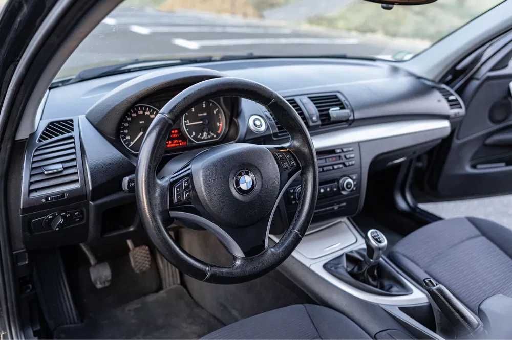 Vand sau Schimb BMW Seria 1 ( 2009 ) 2.0 Diesel, 143 CP,  187.000 KM r