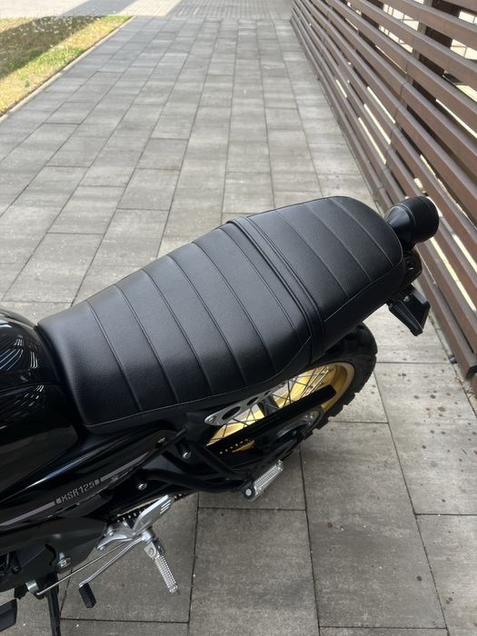 Yamaha Xsr 125 Legacy [Yzf Mt Rc Duke Cbr]