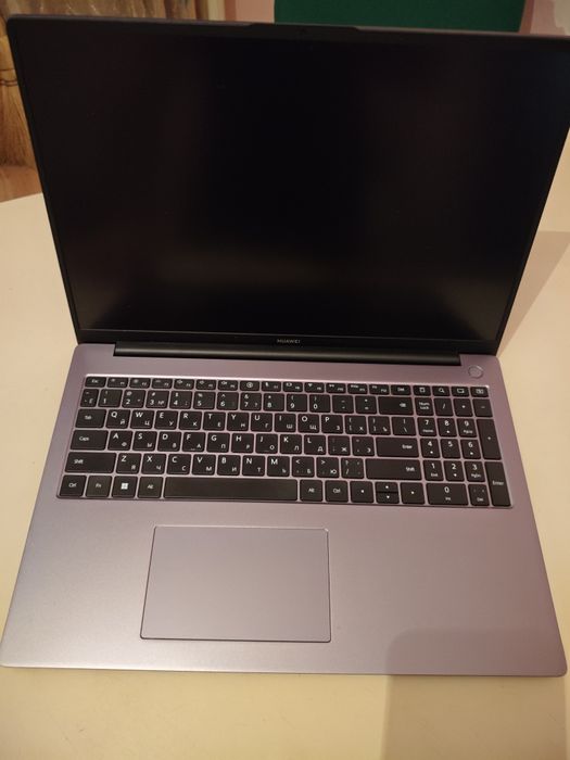 Huawei MateBook D16