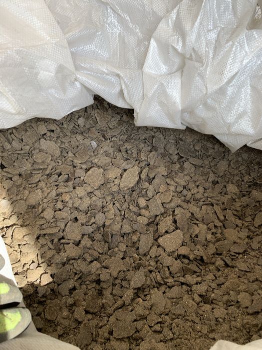 Vindem sroturi floarea soarelui ,rapita si soia,tarate.furaje animale