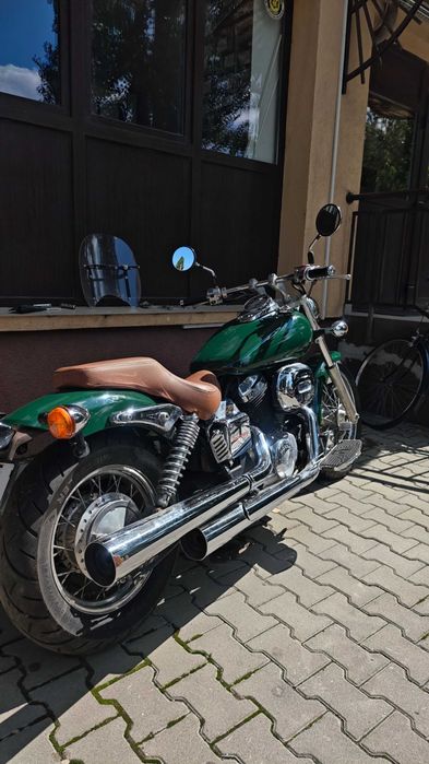 Motocicleta Honda Black Widow 750cc