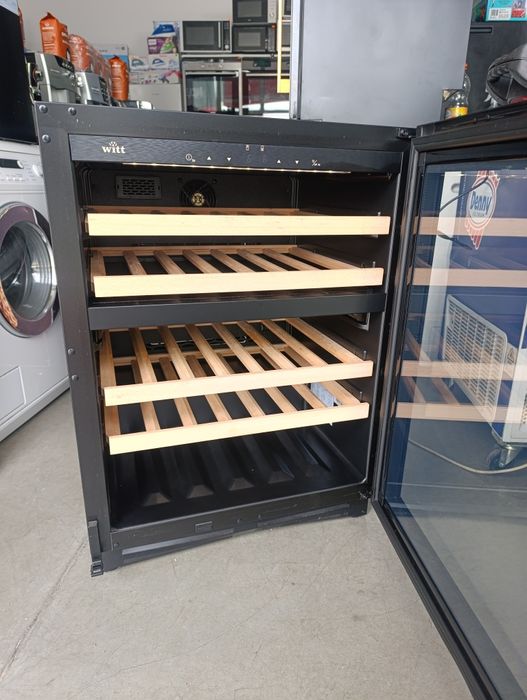 Витрина за вино WINE COOLER