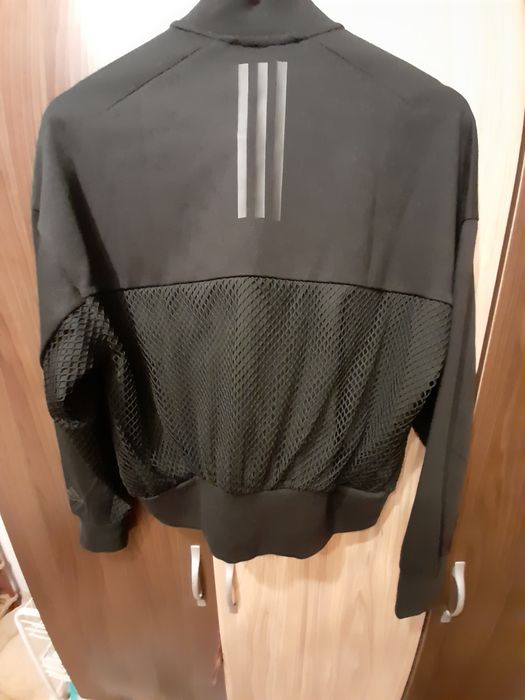 Оригинално дамско яке Адидас ново