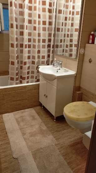Proprietar vand apartament cu 2 camere
