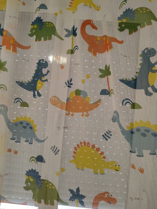 детско цветно перде