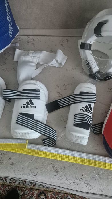 Срочно продают форму на тхэкондо