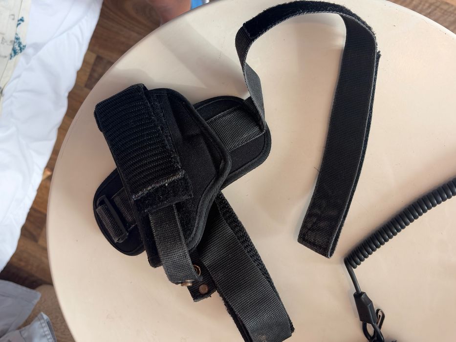 Комплект с Белезници