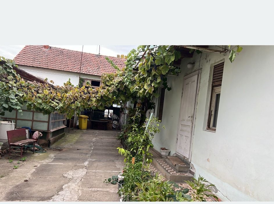 Casă / spatiu de comercial