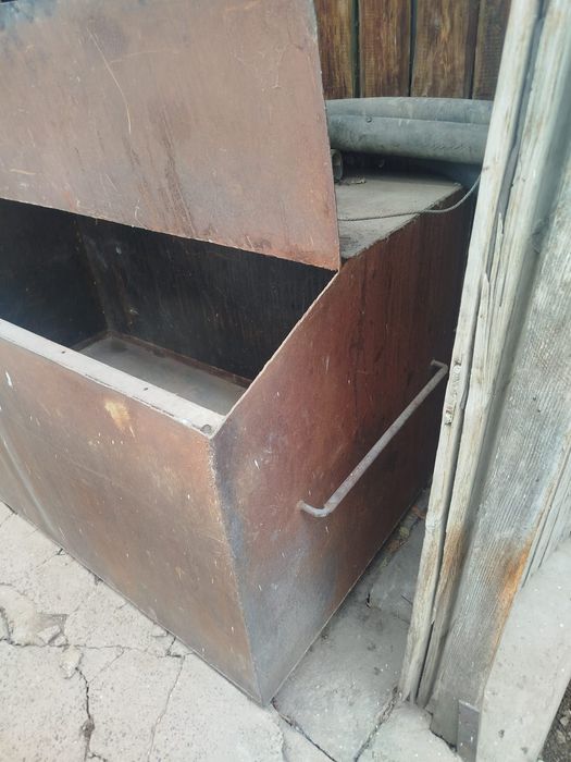 Продам металлический контейнер