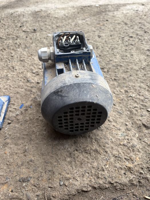 Двигатель ассинхронный «уралэлектро» 0,37квт