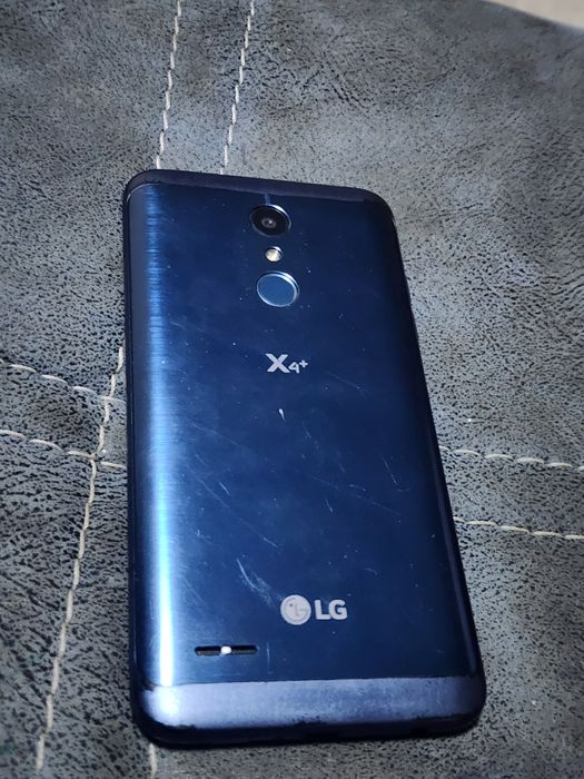Смартфон  LG X4+