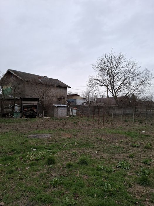 De vanzare teren+constructie