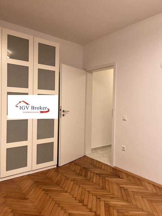 Двустаен апартамент в кв Лозенец