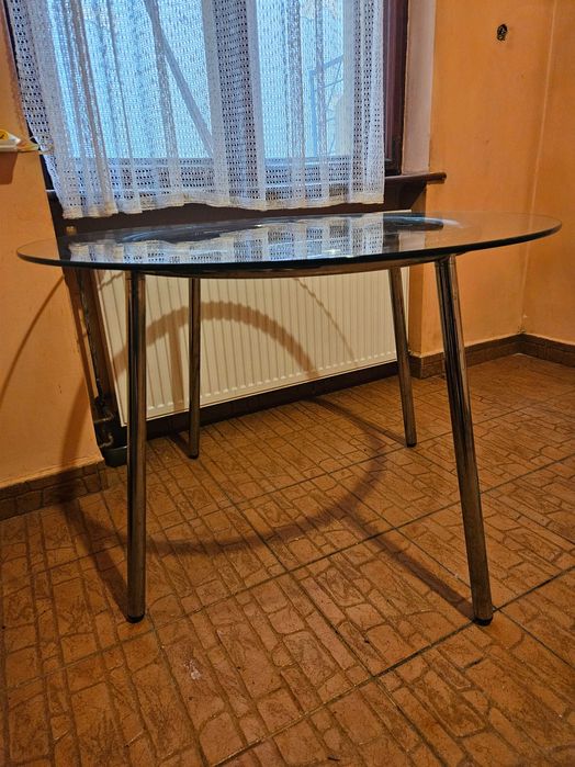 Vând masă de sufragerie IKEA