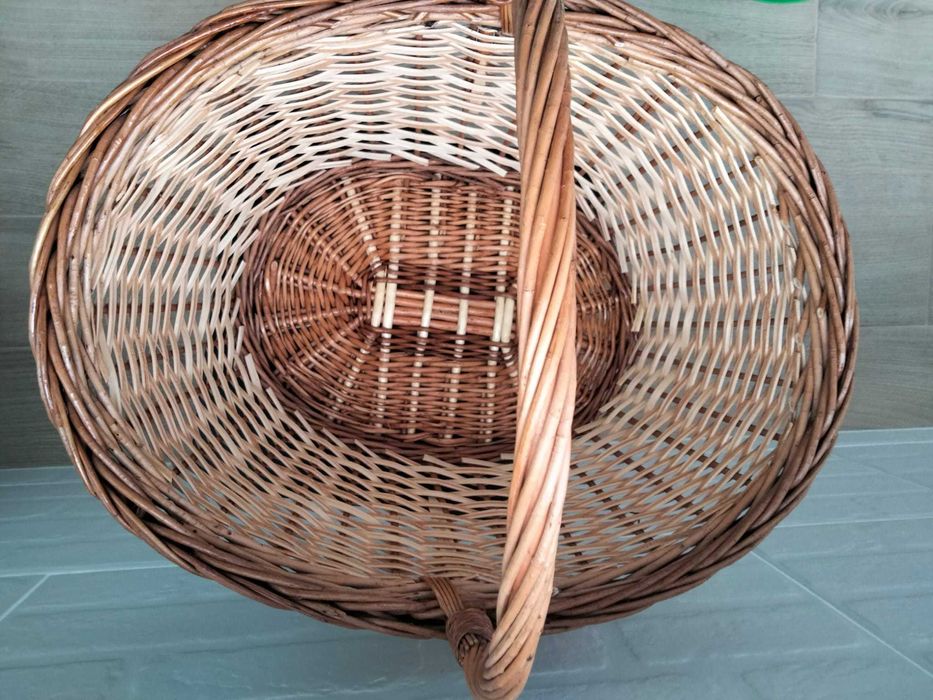 Vand cos traditional