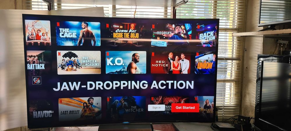 55 инча Samsung UE55HU8590 - 4K /Ultra HD/ Smart TV/ Wi-Fi/ Curved Panel- премиум модел
