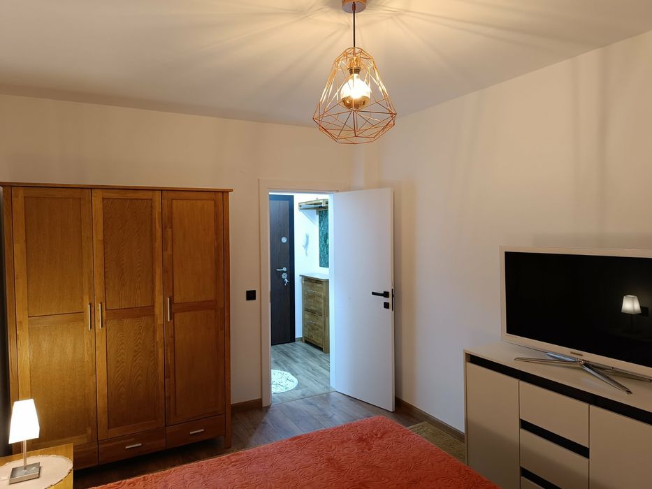 Дава се под наем Двустаен апартамент в Асеновград - 65 кв.м за 392.7 € - Снимка #7