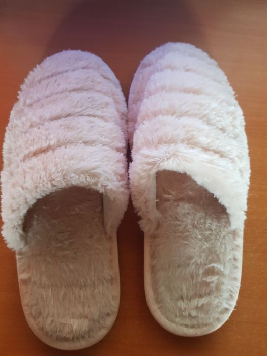 Papuci de casă pentru fete/femei