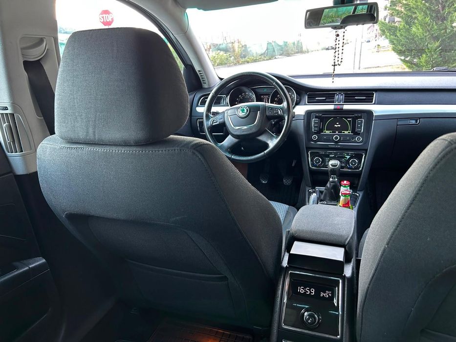 Vând Skoda Superb 2 combi