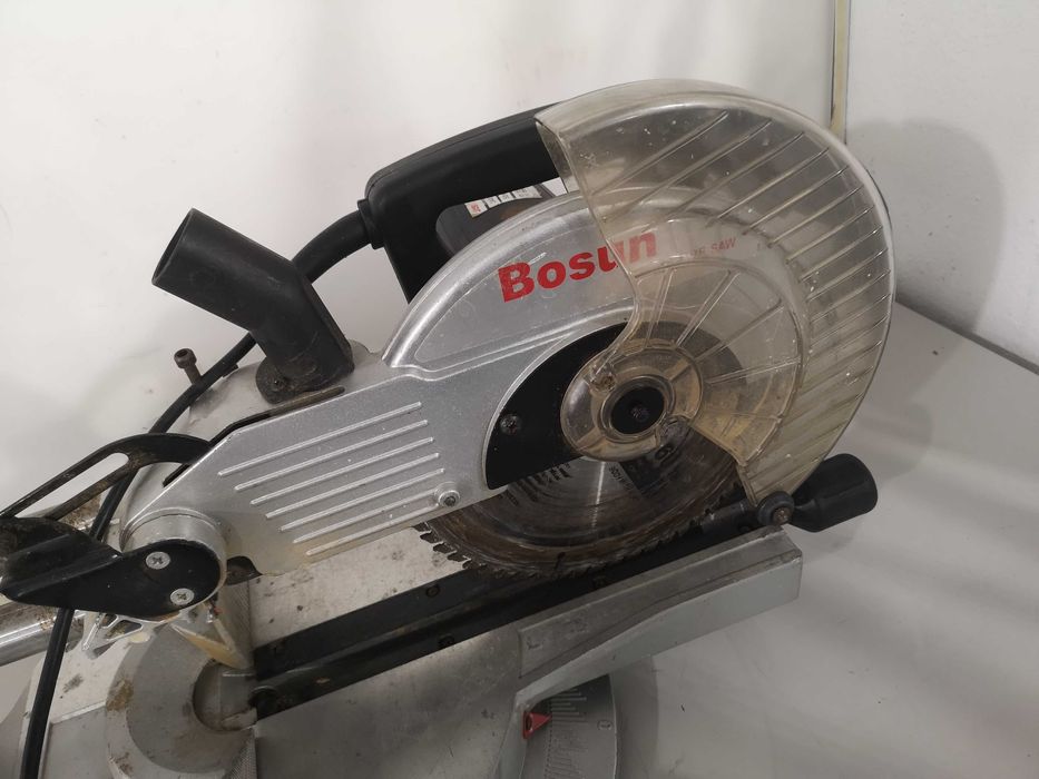 Циркуляр пендула - Bosun 1800W \ 255mm