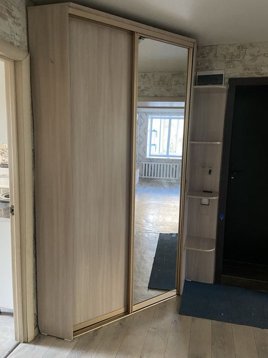 Продам прихожую (купе)
