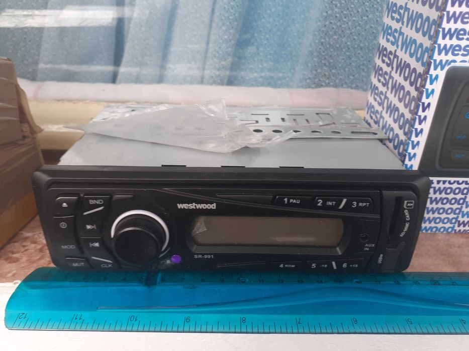 Casetofon de mașină Westwood cu telecomandă