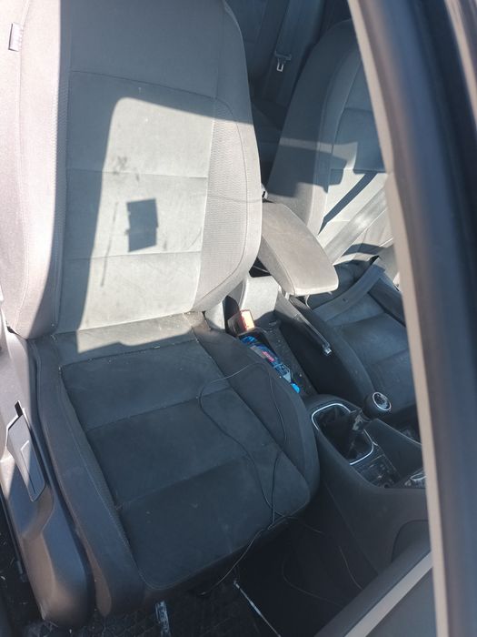 Dezmembrez Volkswagen golf 6 2.0 tdi cbab  europa