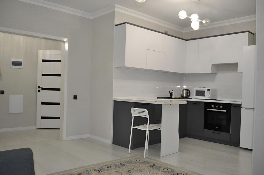 Кв по суточно  левый берег