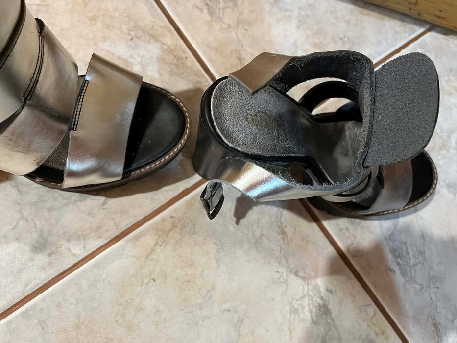 дамски сандали на ток