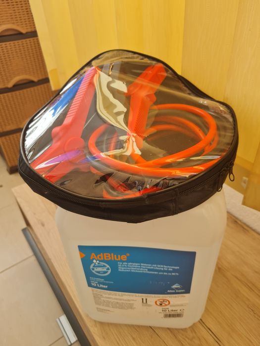 AdBlue 10лт. и кабели за ток
