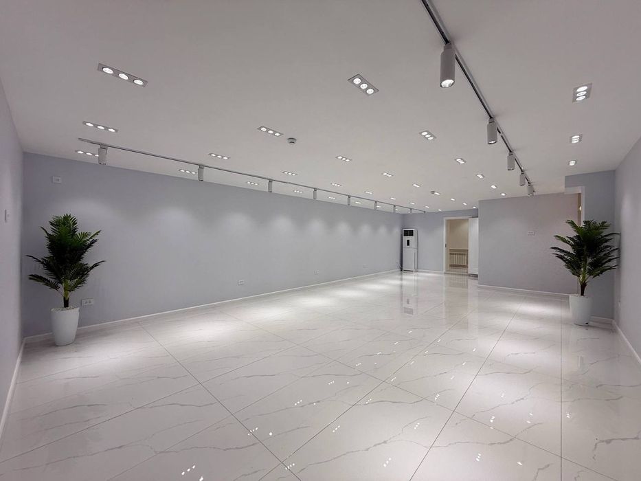 Продаётся помещение в Ул Шота Руставели Ор Аския Базара