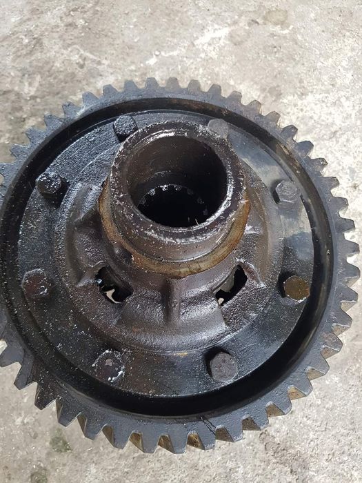 Vând grup conic/diferențial pentru Sr113