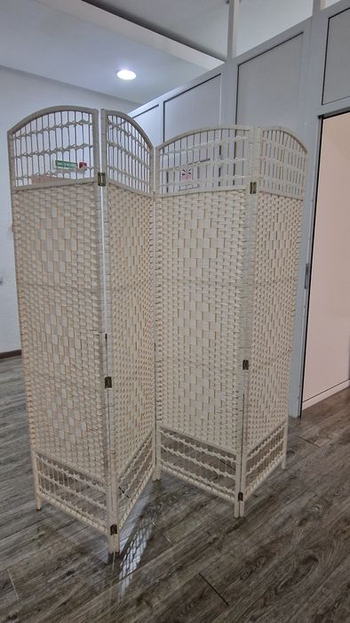 Ширма, перегородка деревянная белая